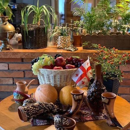 Hotel Tyrol I Restauracja Zycie Gruzji Osielsko Eksteriør bilde