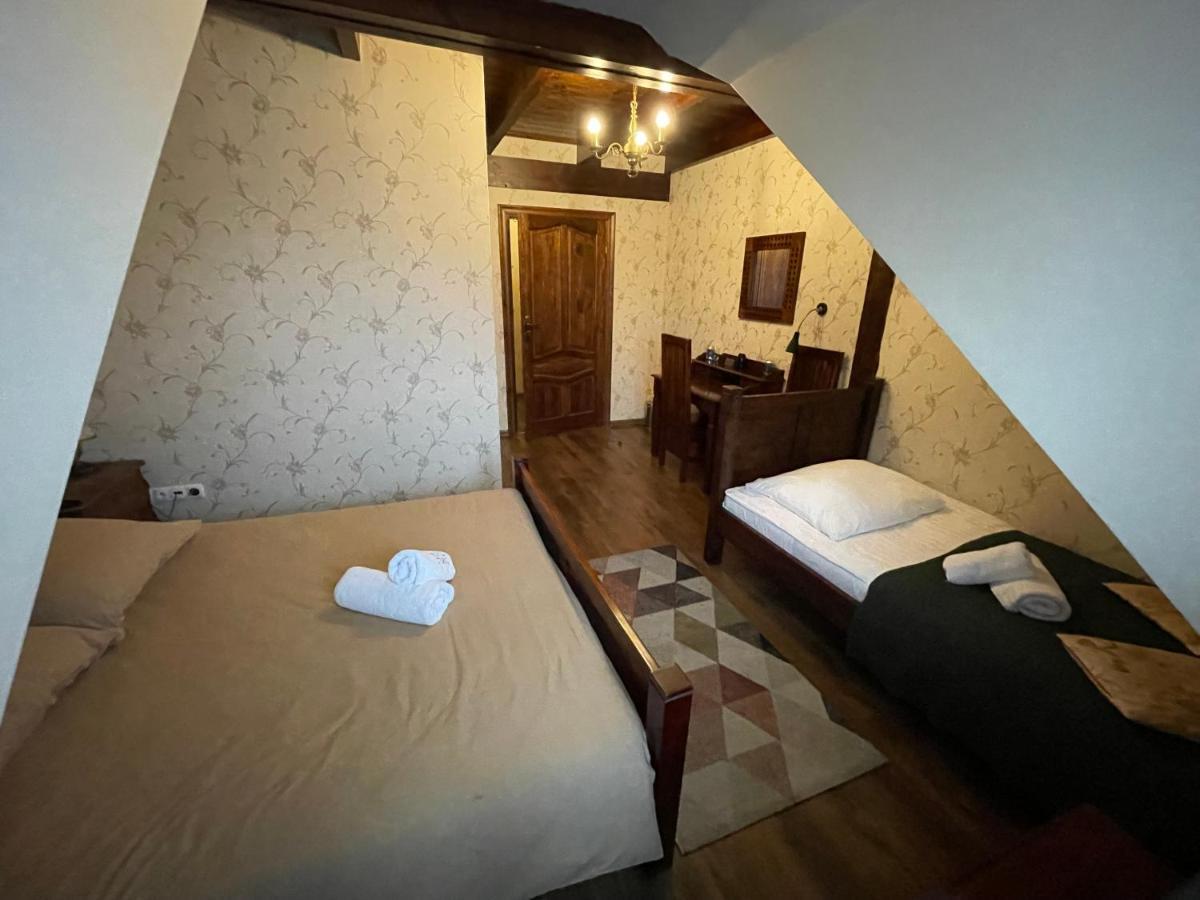 Hotel Tyrol I Restauracja Zycie Gruzji Osielsko Eksteriør bilde