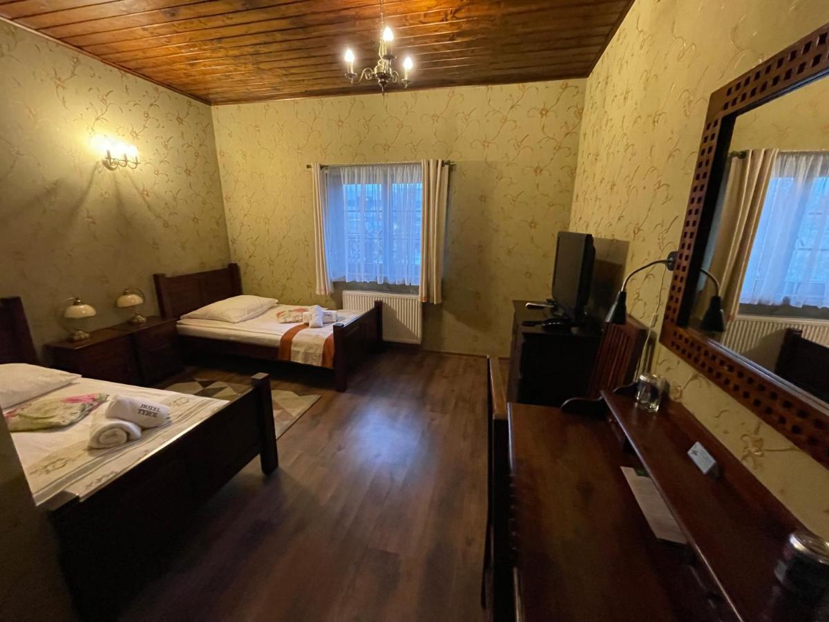 Hotel Tyrol I Restauracja Zycie Gruzji Osielsko Eksteriør bilde
