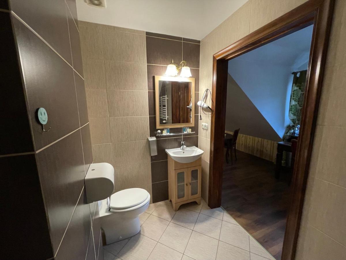 Hotel Tyrol I Restauracja Zycie Gruzji Osielsko Eksteriør bilde