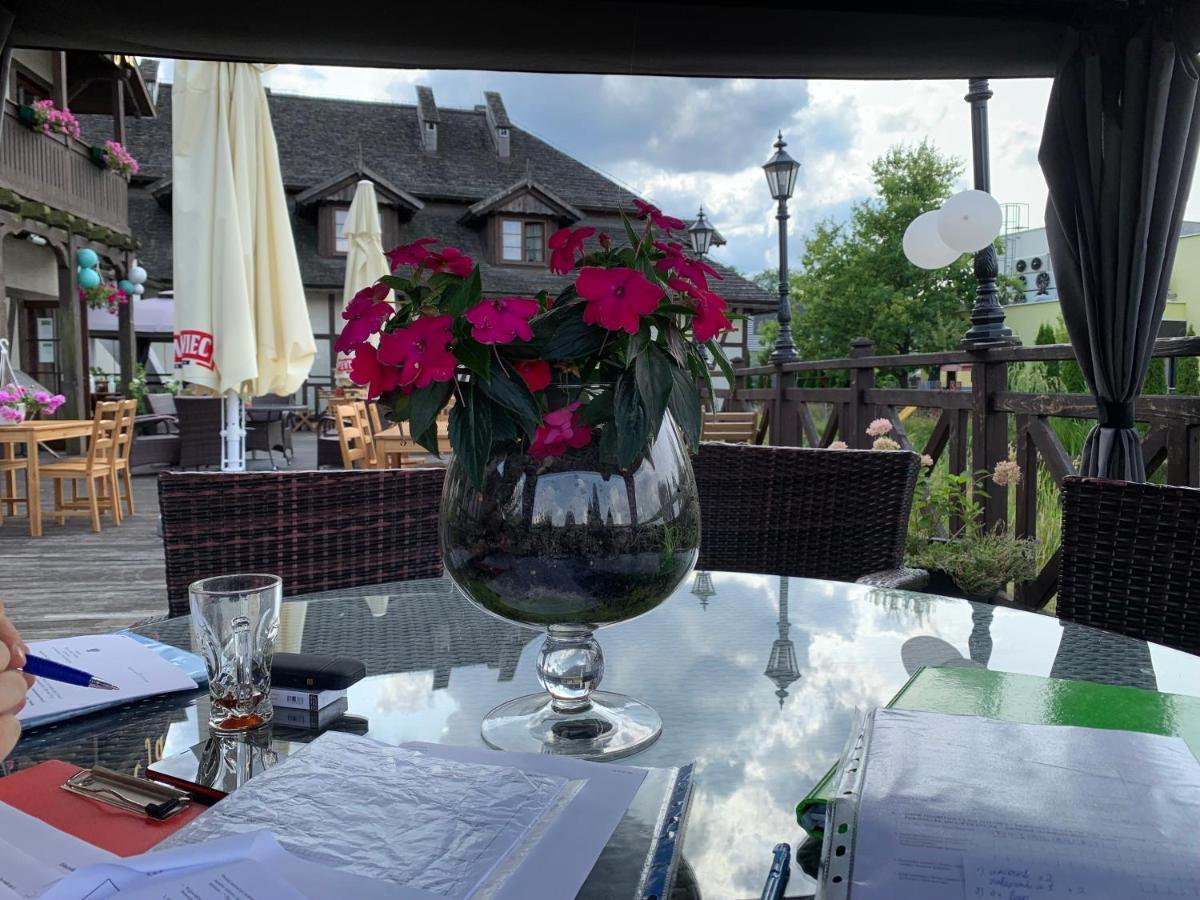 Hotel Tyrol I Restauracja Zycie Gruzji Osielsko Eksteriør bilde