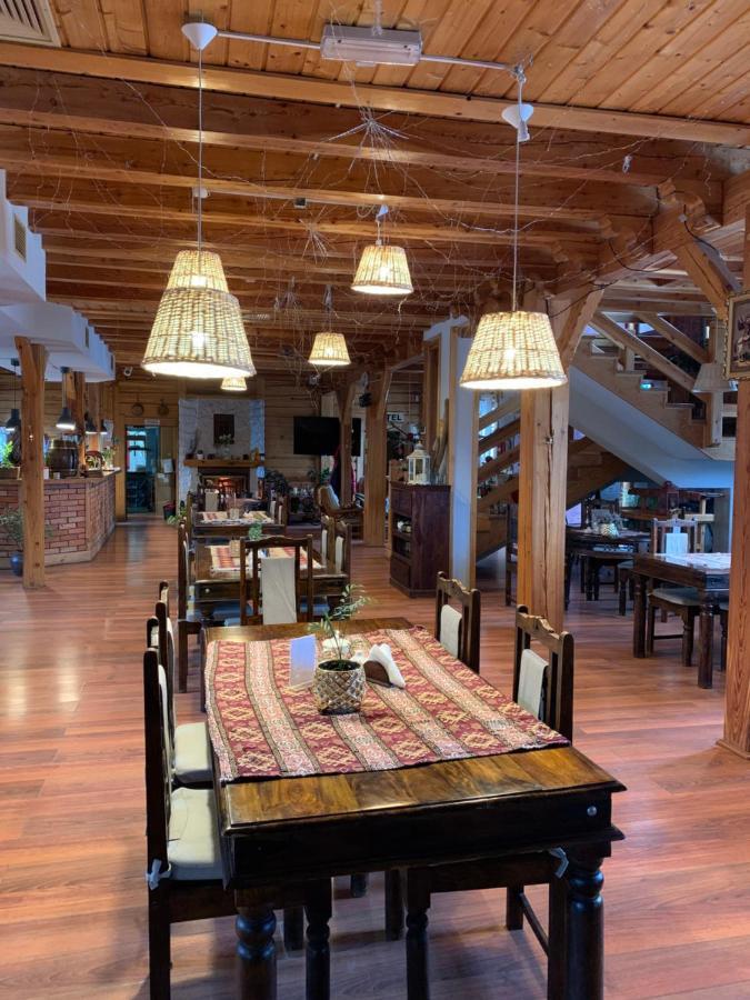 Hotel Tyrol I Restauracja Zycie Gruzji Osielsko Eksteriør bilde